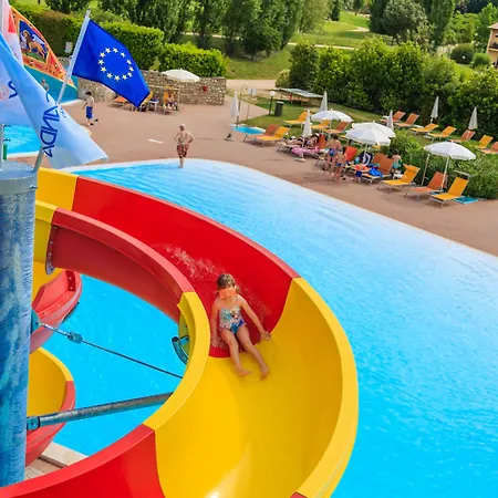 فندق Active Paradiso بسكييرا ديل غاردا
