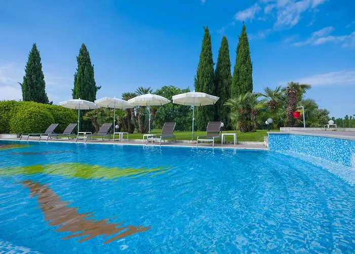 Отель Active Paradiso 4*