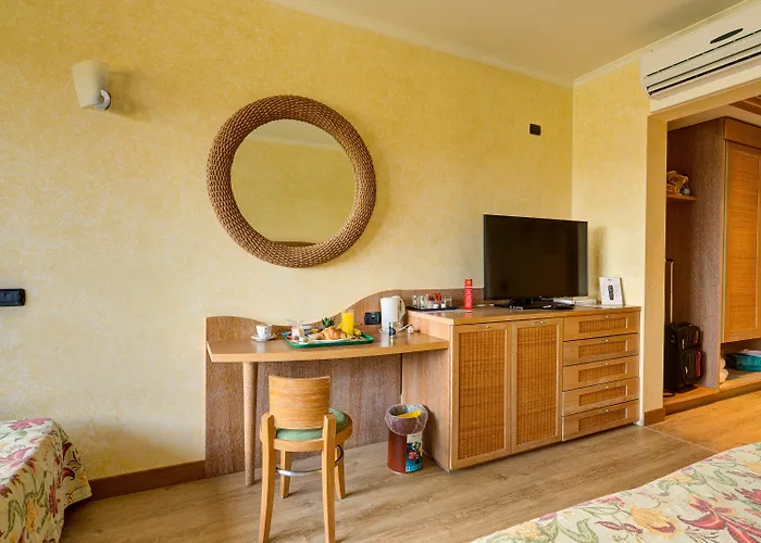 Active Paradiso 4* Пескьера-дель-Гарда